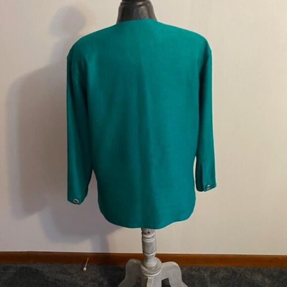 Doncaster Turquoise Green 5 button Silk blazer, size 10P - Picture 2 of 4